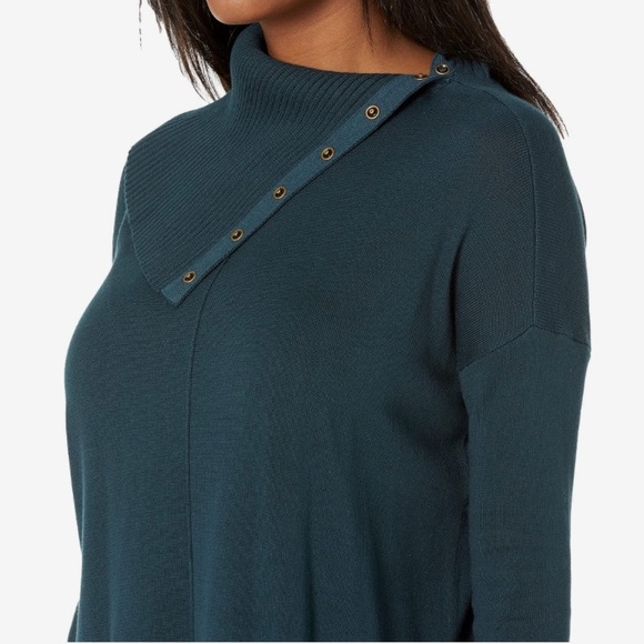 NWT Lilla P Cotton Modal 3/4 Sleeve Snap Neck Tunic Sweater in Deep Sea - Picture 4 of 8